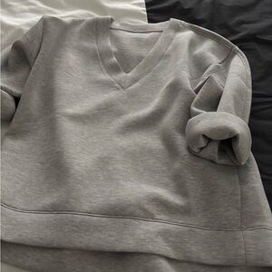 Old Navy Heather Gray V-Neck Sweatshirt